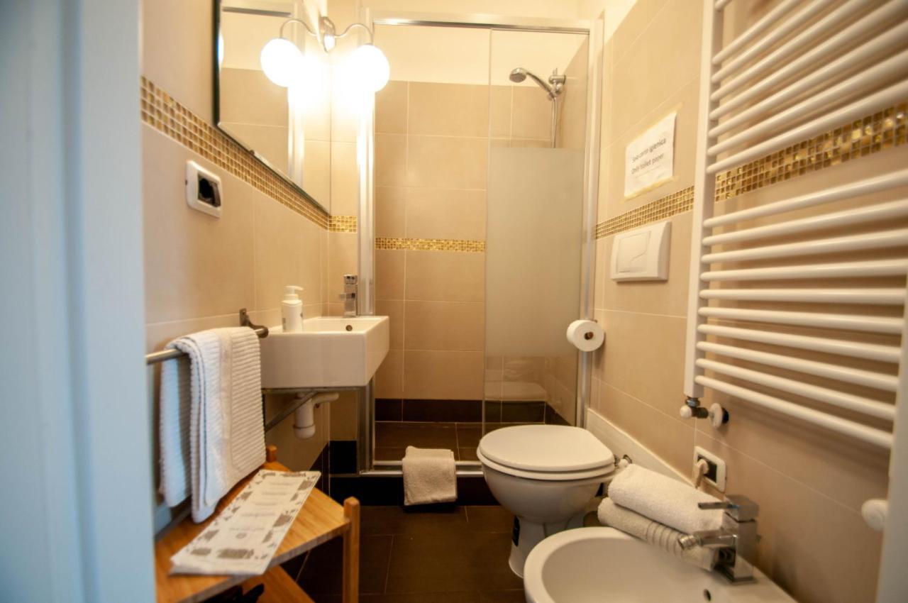 Porta Antica Apartment Bologna Bagian luar foto